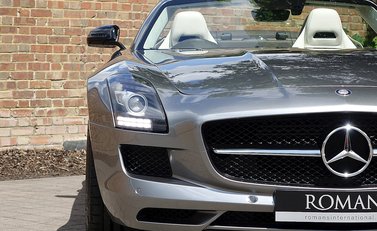 Mercedes-Benz SLS AMG GT Roadster 27