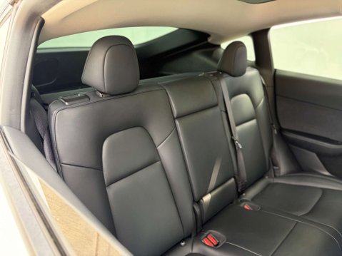 Tesla Model Y ModeL Y Long Range AWD 4WD 5dr 12