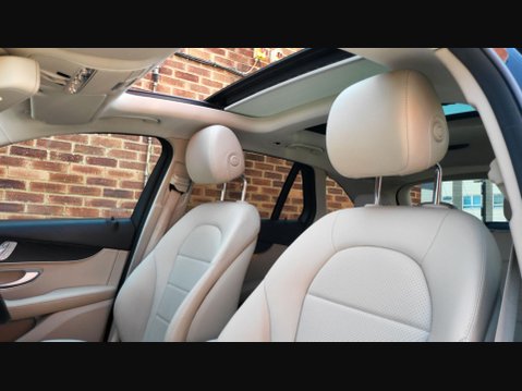 Mercedes-Benz GLC GLC 220 D 4MATIC SPORT PREMIUM PLUS 32