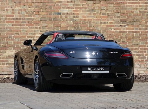 Mercedes-Benz SLS AMG Roadster 14