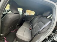 Renault Clio ICONIC TCE BOSE 11