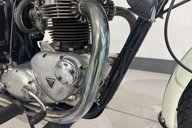 Triumph Bonneville 650cc 12