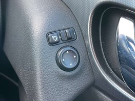 Nissan Qashqai 1.3 Qashqai N-Connecta DiG-T 5dr 54