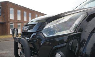 Isuzu D-Max AT35 Just Serviced New Pads and Discs Tow Hitch Tonneau Cover Rev Camera  10
