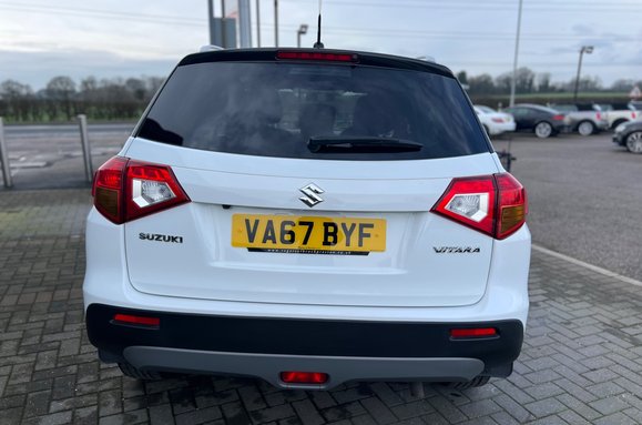 Suzuki Vitara 1.6 SZ-T AUTOMATIC 10