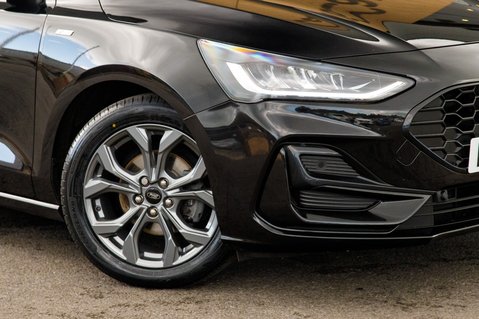 Ford Focus ST-LINE 12