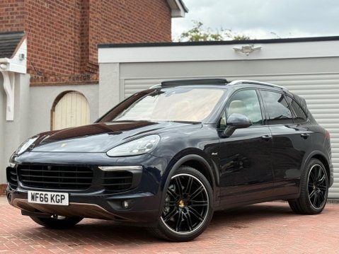 Porsche Cayenne 4.2 TD V8 S TiptronicS 4WD Euro 6 (s/s) 5dr 13