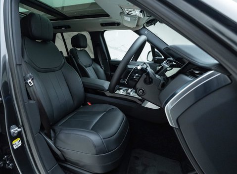 Land Rover Range Rover P440e HSE 6