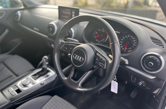 Audi A3 1.6 TDI SPORT AUTOMATIC 15