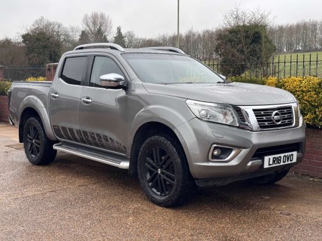Nissan Navara 2.3 Navara Tekna dCi 4WD 5dr
