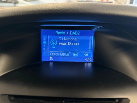 Ford Focus 1.0T EcoBoost Zetec Navigator Euro 5 (s/s) 5dr 26