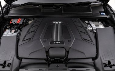 Bentley Bentayga V8 26