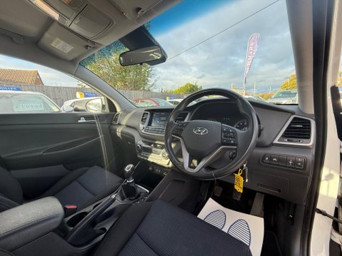 Hyundai TUCSON 1.6 GDi Blue Drive SE Nav Euro 6 (s/s) 5dr 12