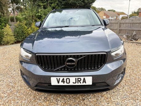 Volvo XC40 2.0 D3 Inscription Pro SUV 5dr Diesel Auto Euro 6 (s/s) (150 ps) 7