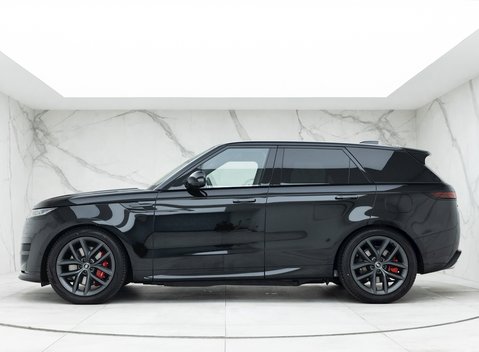 Land Rover Range Rover Sport P440e Dynamic SE 2