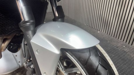 Kawasaki Z ZR750 2007 1 OWNER ONLY 8K NEW MOT WARRANTY 750CC 14