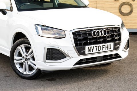 Audi Q2 TFSI SPORT 10