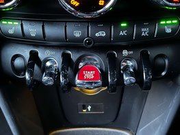 Mini Hatch 1.5 Cooper Sport Auto 3dr 54