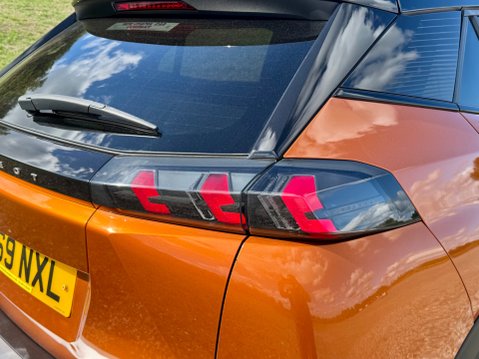 Peugeot 2008 PURETECH S/S GT LINE 72