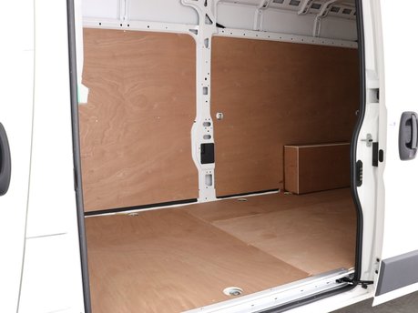 Citroen Relay 2.2 BlueHDi L3H2 Van 140ps Enterprise Pro 4