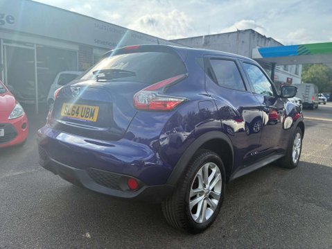 Nissan Juke 1.6 Acenta Premium SUV 5dr Petrol XTRON Euro 5 (117 ps) 4