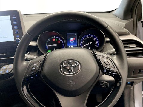 Toyota C-HR 1.8 VVT-h GPF Icon SUV 5dr Petrol Hybrid CVT Euro 6 (s/s) (122 ps) 13
