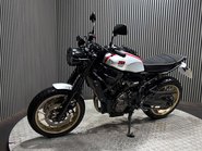 Yamaha XSR700 700 XTRIBUTE 2020 ONLY 5K AKRAPOVIC EXHAUST MODERN RETRO A2 5