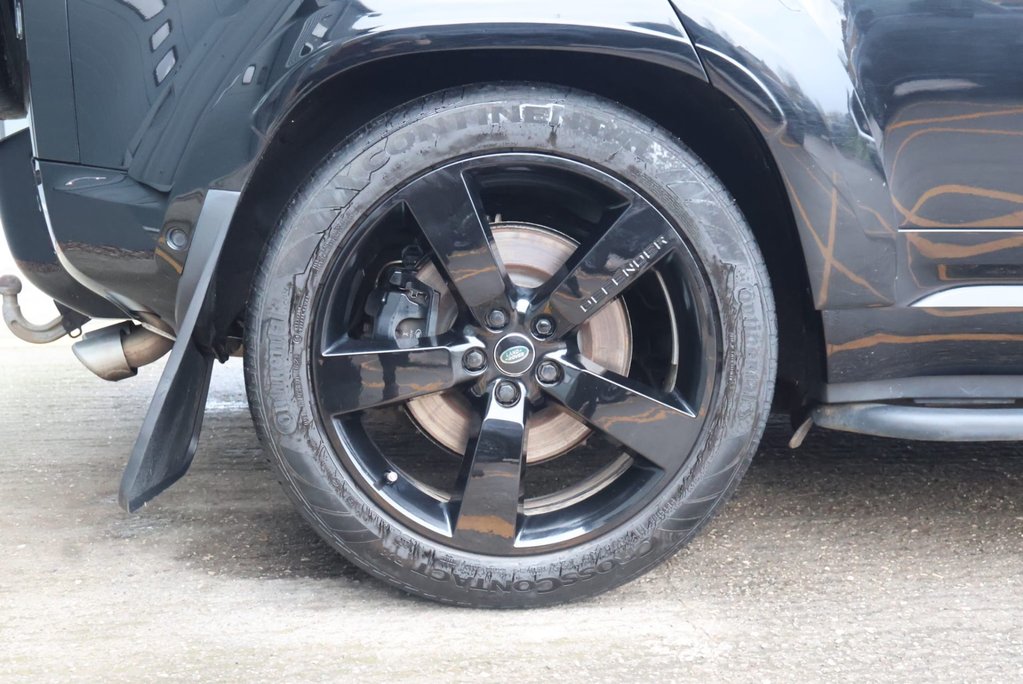 Land Rover Defender 110 P525 V8 Urban Edition  11