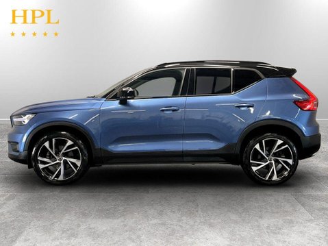 Volvo XC40 2.0 T4 R-Design Pro SUV 5dr Petrol Auto AWD Euro 6 (s/s) (190 ps) Reverse C 4