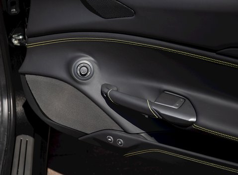 Ferrari 488 Spider 21