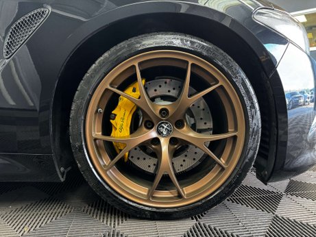 Alfa Romeo Giulia 2.9 V6 Bi-Turbo Quadrifoglio Saloon 4dr Petrol Auto Euro 6 (s/s) (510 ps) 7