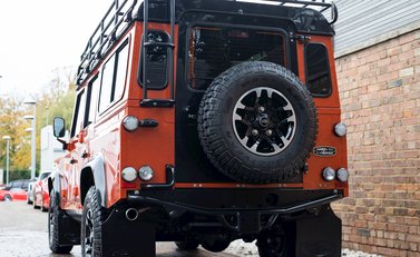 Land Rover Defender 110 Adventure Edition 24