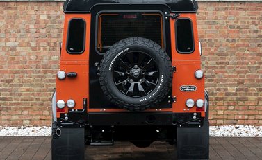 Land Rover Defender 90 Adventure 5