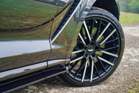 Aston Martin DBX 707 6