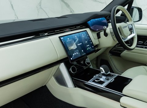 Land Rover Range Rover P400 AUTOBIOGRAPHY 22