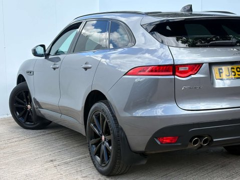 Jaguar F-Pace 2.0 F-PACE Chequered Flag AWD D Auto 4WD 5dr 49