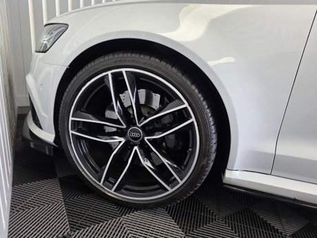 Audi RS6 4.0 TFSI V8 Estate 5dr Petrol Tiptronic quattro Euro 6 (s/s) (560 ps) 26