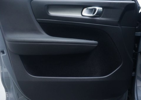 Volvo XC40 1.5 XC40 R-Design T5 Recharge Auto 5dr 46