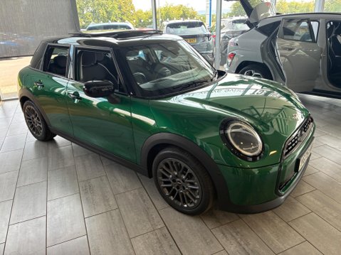Mini Hatch 2.0S Classic Steptronic Euro 6 (s/s) 5dr 3