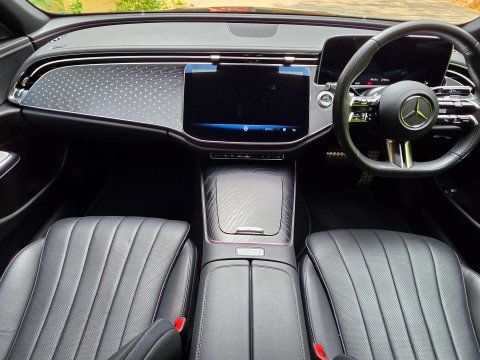 Mercedes-Benz E Class 2.0 E 300 AMG LINE Advanced E Auto 5dr 7