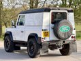 Land Rover Defender 2.2 Defender 90 Hard Top TD 4WD 5dr 3