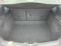 Volvo V40 1.5 T3 GPF Inscription Hatchback 5dr Petrol Auto Euro 6 (s/s) (152 ps) 14