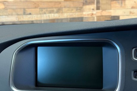 Volvo V40 1.6 T4 SE Lux Nav Hatchback 5dr Petrol Powershift Euro 5 (s/s) (180 ps) 45