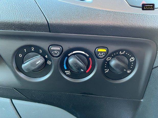 Ford Transit Custom SWB L1H1 Limited 290 Air Con Alloys Camera Nav Sensors EURO 6 NO VAT 25