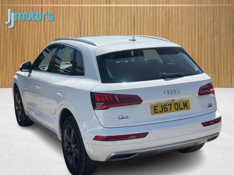 Audi Q5 2.0 TDI Sport SUV 5dr Diesel S Tronic quattro Euro 6 (s/s) (190 ps) 23