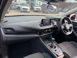 Nissan Qashqai 1.3 Qashqai Acenta Premium DiG-T MHEV 5dr 34