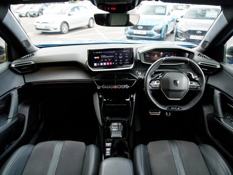 Peugeot 2008 PURETECH EAT8 S/S GT