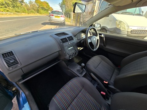 Volkswagen Polo E 8