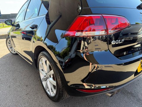 Volkswagen Golf 2.0 TDI BlueMotion Tech GT Euro 5 (s/s) 5dr 11