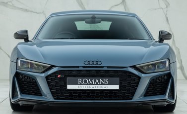 Audi R8 V10 PERFORMANCE CARBON BLACK 4